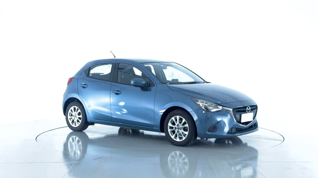 2016 Mazda Mazda2 Maxx, Automatic, 128985 km, Right Front Diagonal (45- Degree) View