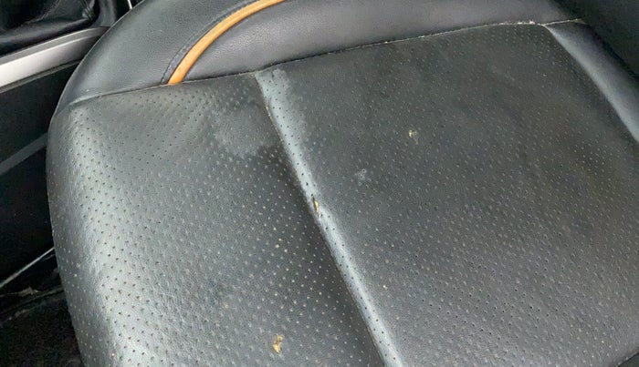 2019 Ford Ecosport 1.5 TITANIUM TI VCT, CNG, Manual, 57,841 km, Front left seat (passenger seat) - Cover slightly torn