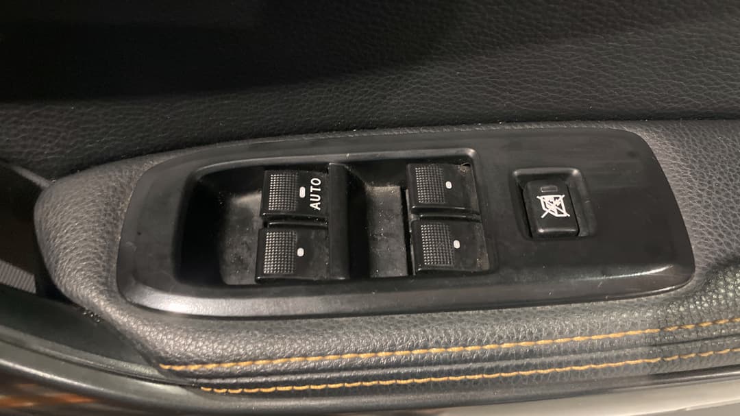 2017 Ford Ranger Wildtrak 3.2 (4x4), Automatic, 165057 km, Drivers Side Door Panel Controls