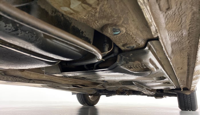 2014 Volkswagen Vento HIGHLINE DIESEL, Diesel, Manual, 95,871 km, Right Side Underbody