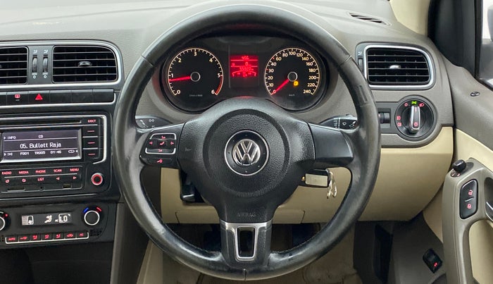 2014 Volkswagen Vento HIGHLINE DIESEL, Diesel, Manual, 95,871 km, Steering Wheel Close Up