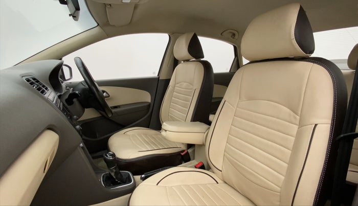 2014 Volkswagen Vento HIGHLINE DIESEL, Diesel, Manual, 95,871 km, Right Side Front Door Cabin
