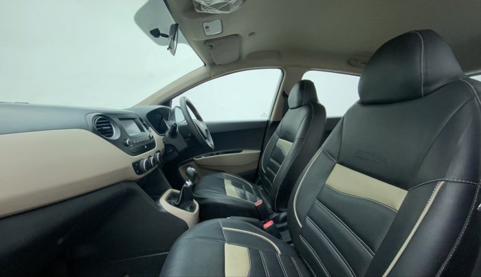 2017 Hyundai Grand i10 SPORTZ 1.2 KAPPA VTVT, Petrol, Manual, 66,163 km, Right Side Front Door Cabin