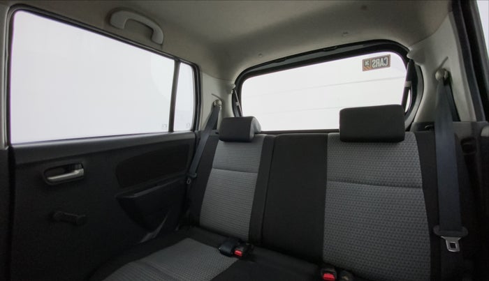 2011 Maruti Wagon R 1.0 LXI, Petrol, Manual, 38,776 km, Right Side Rear Door Cabin