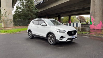 2024 MG Zst Vibe Automatic, 15k km Petrol Car