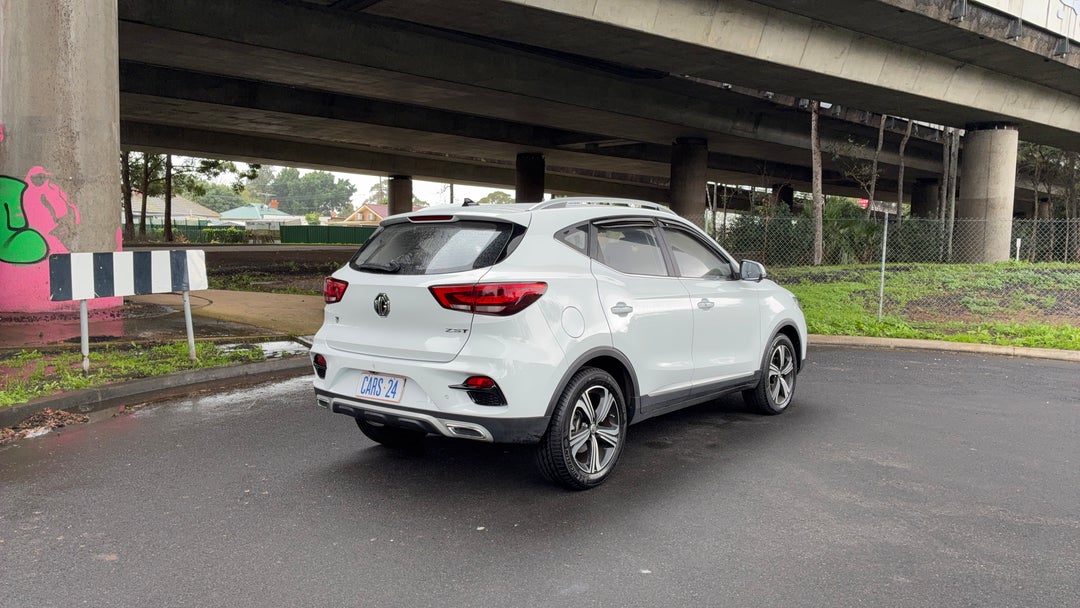 Right Back Diagonal (45- Degree) View