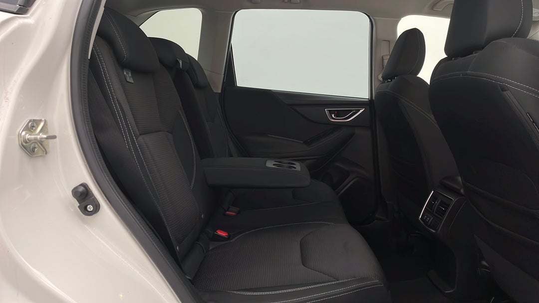 2020 Subaru Forester 2.5i (awd), Automatic, 63583 km, Right Side Rear Door Cabin View