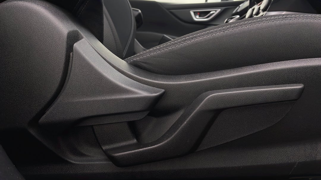 2020 Subaru Forester 2.5i (awd), Automatic, 63583 km, Drivers Side Adjustment Panel