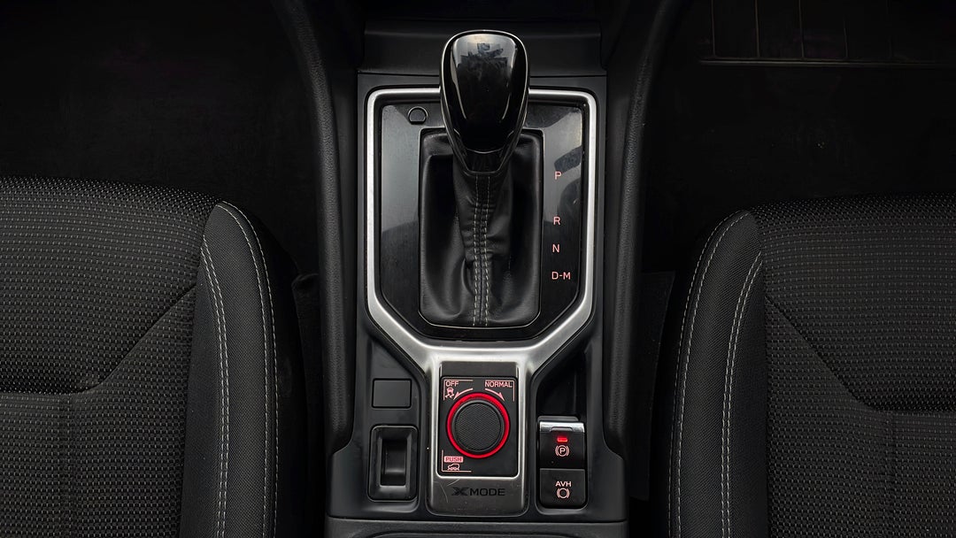 2020 Subaru Forester 2.5i (awd), Automatic, 63583 km, Gear Lever 