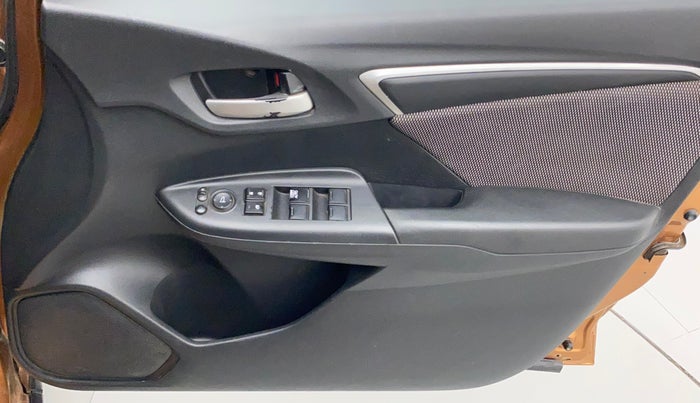 2017 Honda WR-V 1.5L I-DTEC VX MT, Diesel, Manual, 69,508 km, Driver Side Door Panels Control