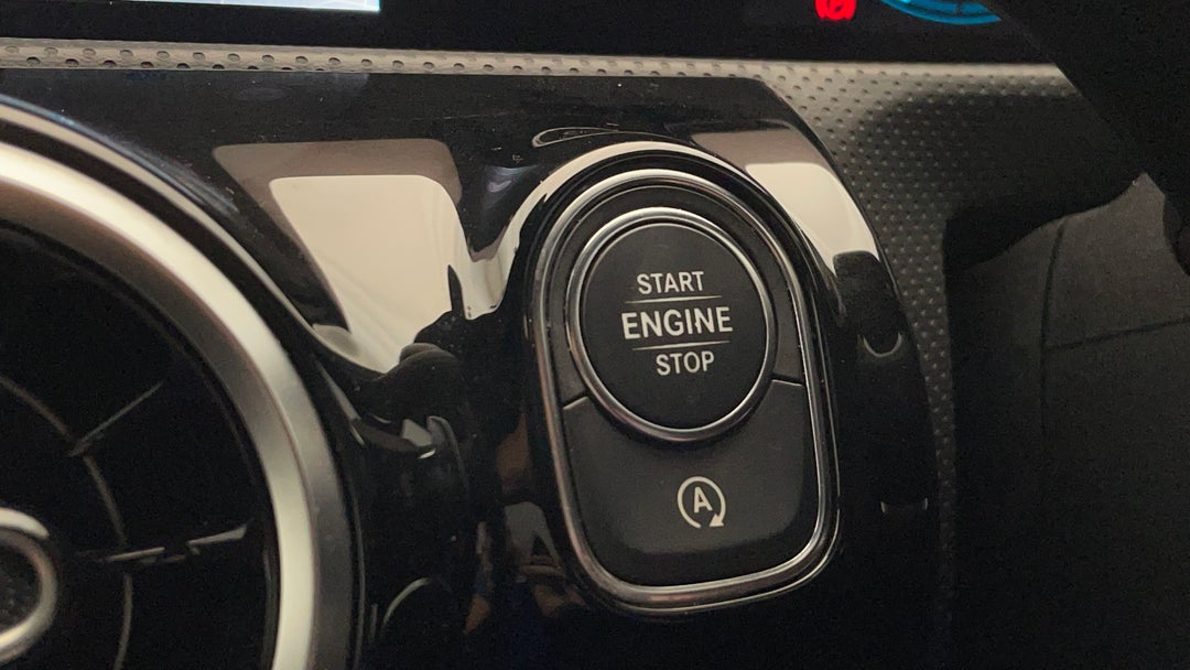 2019 Mercedes-benz A180 A180, Automatic, 56946 km, Keyless / Button Start