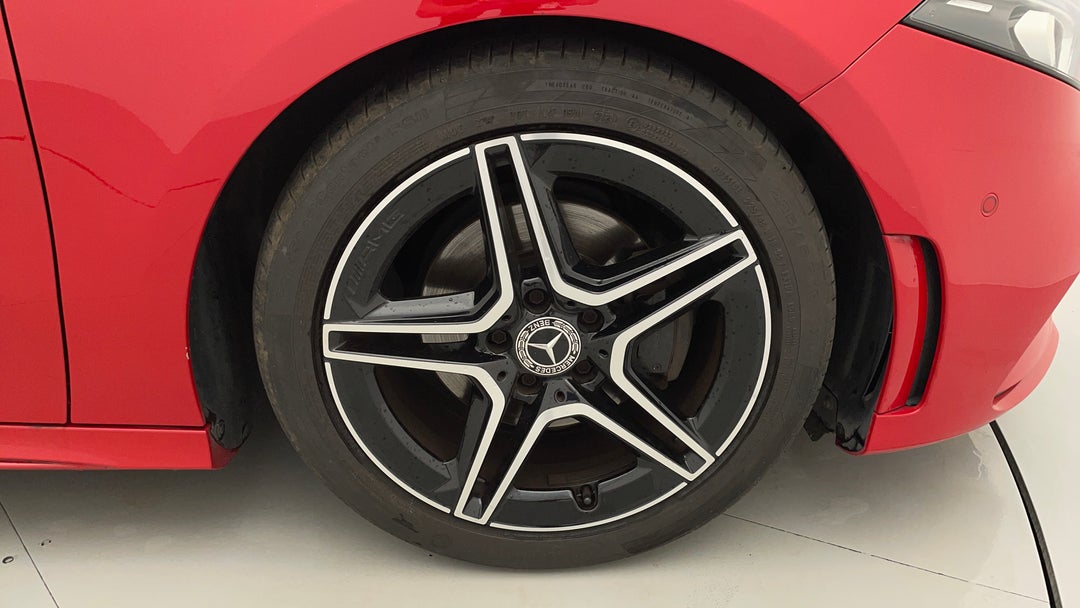 2019 Mercedes-benz A180 A180, Automatic, 56946 km, Right Front Wheel