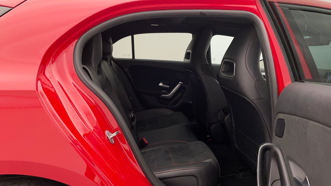 2019 Mercedes-benz A180 A180, Automatic, 56946 km, Right Side Rear Door Cabin View