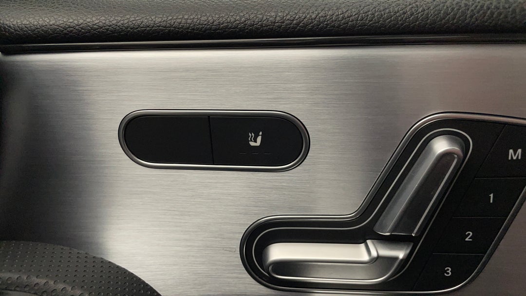 2019 Mercedes-benz A180 A180, Automatic, 56946 km, Ventilated Seats