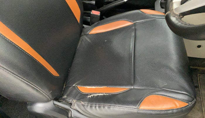 2019 Maruti New Wagon-R VXI 1.0, Petrol, Manual, 64,996 km, Driver seat - Cover slightly torn