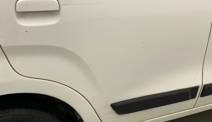 2019 Maruti New Wagon-R VXI 1.0, Petrol, Manual, 64,996 km, Right rear door - Minor scratches