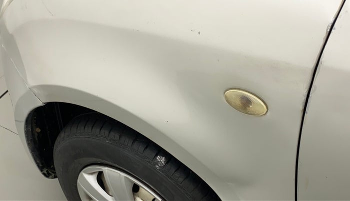 2011 Maruti Swift Dzire LXI, Petrol, Manual, 98,652 km, Left fender - Minor scratches