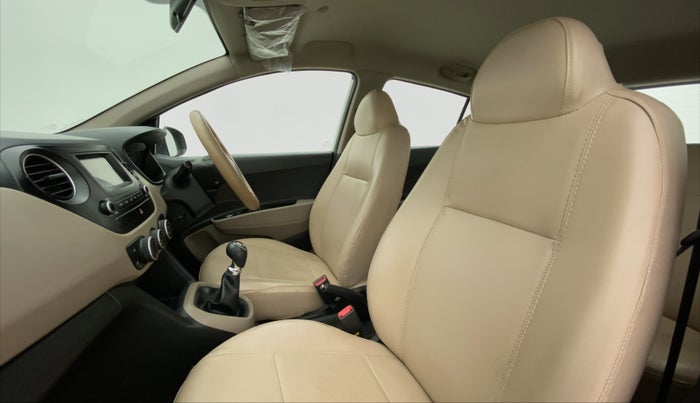 2017 Hyundai Grand i10 SPORTZ 1.2 KAPPA VTVT, Petrol, Manual, 41,018 km, Right Side Front Door Cabin