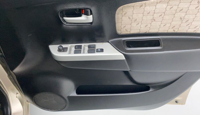 2015 Maruti Wagon R 1.0 VXI, Petrol, Manual, 32,741 km, Driver Side Door Panels Control