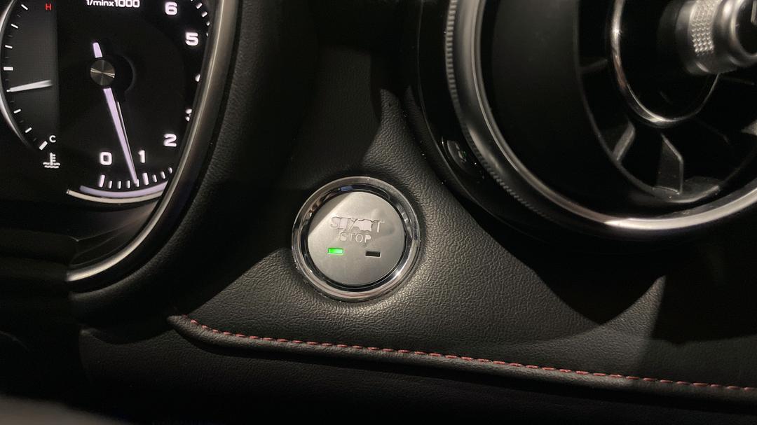 2022 MG HS Excite X, Automatic, 69953 km, Keyless / Button Start