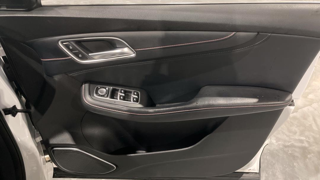 2022 MG HS Excite X, Automatic, 69953 km, Speaker View