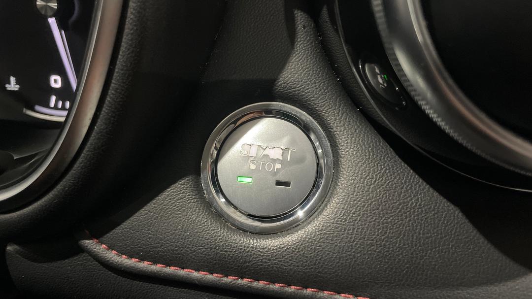 2022 MG HS Excite X, Automatic, 69953 km, Miscellaneous Interior Wear