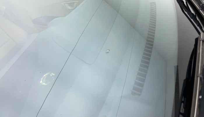 2016 Honda Amaze 1.2L I-VTEC S, Petrol, Manual, 63,420 km, Front windshield - Minor spot on windshield