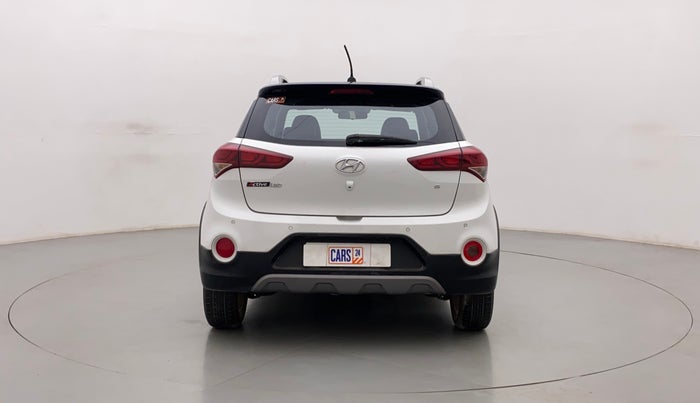 2017 Hyundai i20 Active 1.2 SX DUAL TONE, Petrol, Manual, 52,666 km, Back/Rear