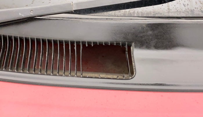 2013 Maruti Alto K10 LXI, Petrol, Manual, 43,415 km, Bonnet (hood) - Cowl vent panel has minor damage