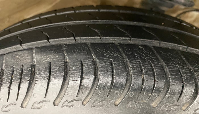 2019 Maruti S PRESSO VXI PLUS, Petrol, Manual, 30,741 km, Left Front Tyre Tread