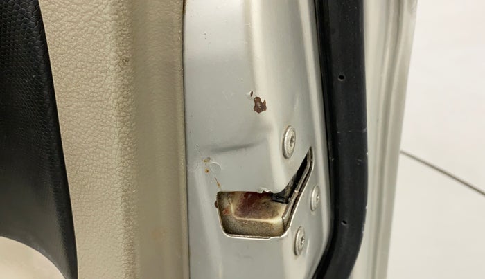 2016 Maruti Celerio VXI, Petrol, Manual, 76,510 km, Driver-side door - Slightly rusted