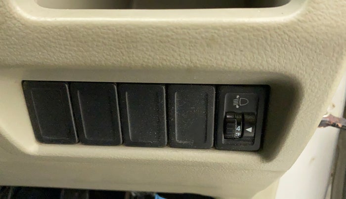 2016 Maruti Celerio VXI, Petrol, Manual, 76,510 km, Dashboard - Headlight height adjustment not working
