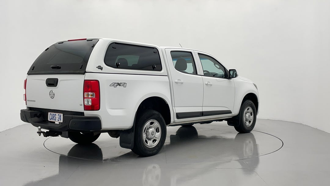 Right Back Diagonal (45- Degree) View