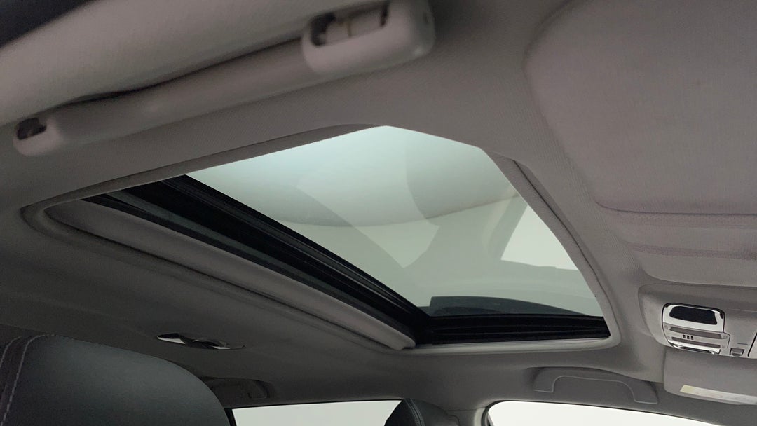 Interior Sunroof/Moonroof