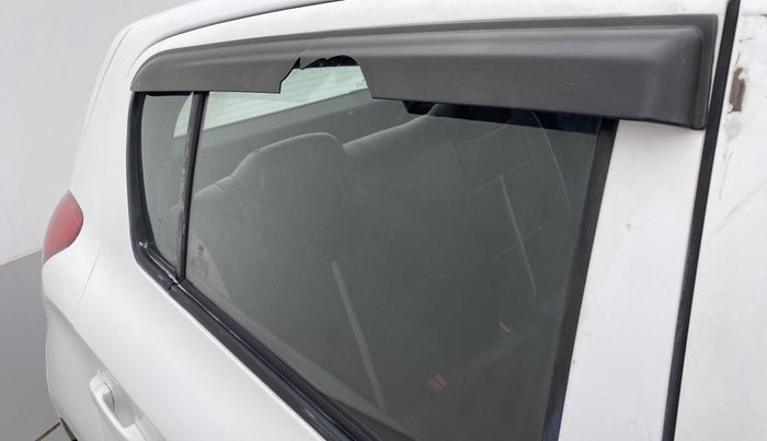 2011 Hyundai i20 MAGNA O 1.2, Petrol, Manual, 99,605 km, Right rear door - Door visor damaged