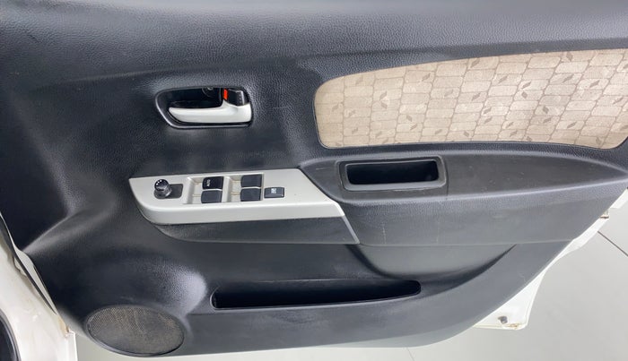 2014 Maruti Wagon R 1.0 VXI, Petrol, Manual, 26,042 km, Driver Side Door Panels Control