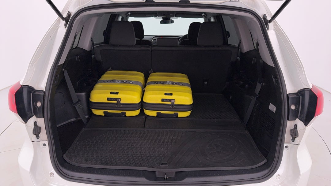 2018 Toyota Kluger Gx (4x4), Automatic, 55300 km, Boot Inside View with Luggage