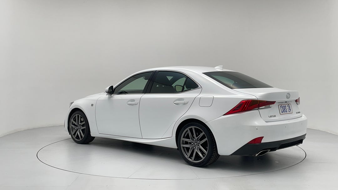 Left Back Diagonal (45- Degree) View