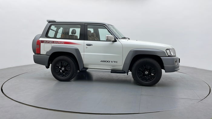 NISSAN PATROL-Right Side View