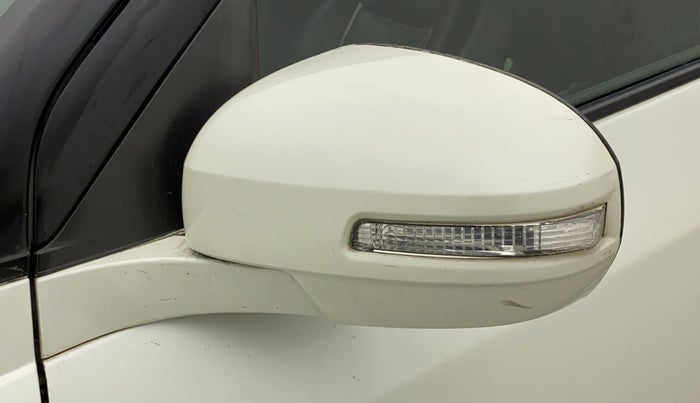 2013 Maruti Swift VXI, CNG, Manual, 91,677 km, Left rear-view mirror - Cover has minor damage