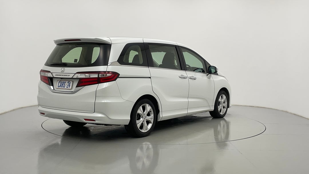 Right Back Diagonal (45- Degree) View