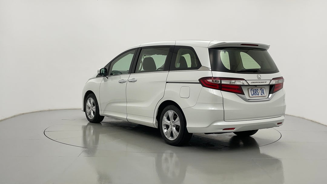 Left Back Diagonal (45- Degree) View