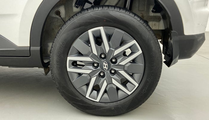 2021 Hyundai VENUE 1.5 SX CRDI MT, Diesel, Manual, 8,780 km, Left Rear Wheel