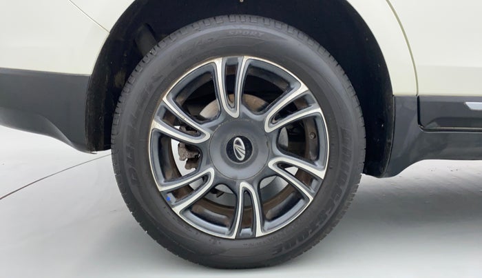 2018 Mahindra MARAZZO M8 7 STR, Diesel, Manual, 7,435 km, Right Rear Wheel