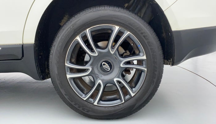 2018 Mahindra MARAZZO M8 7 STR, Diesel, Manual, 7,435 km, Left Rear Wheel