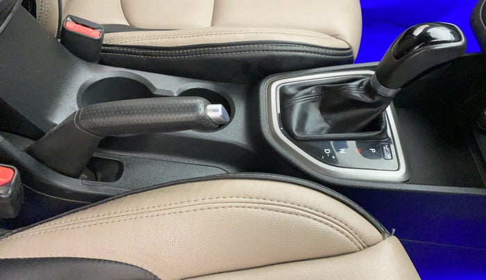 2017 Hyundai Creta 1.6 SX PLUS AUTO PETROL, Petrol, Automatic, 85,652 km, Gear Lever