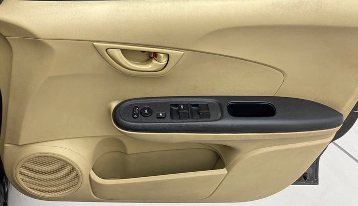 2015 Honda Amaze 1.2L I-VTEC SX, Petrol, Manual, 43,848 km, Driver Side Door Panels Control