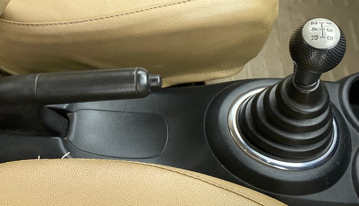 2015 Honda Amaze 1.2L I-VTEC SX, Petrol, Manual, 43,848 km, Gear Lever