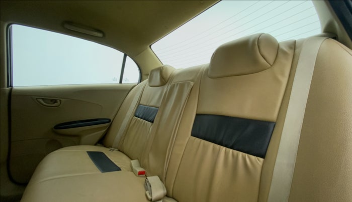 2015 Honda Amaze 1.2L I-VTEC SX, Petrol, Manual, 43,848 km, Right Side Rear Door Cabin