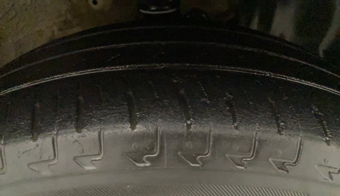 2019 Maruti IGNIS DELTA 1.2, Petrol, Manual, 37,783 km, Right Front Tyre Tread